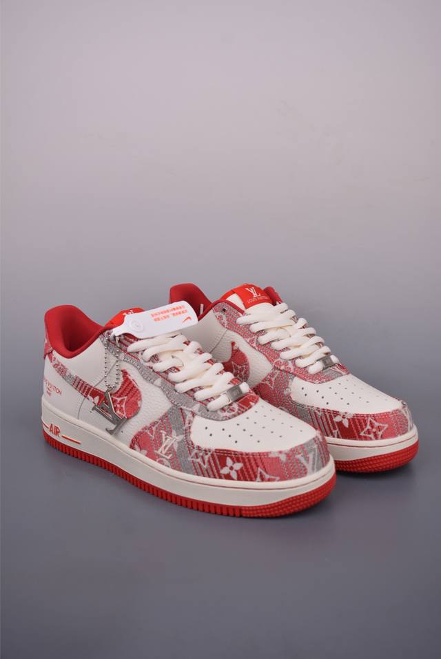 Nike Air Force 1 Low Lv co-branded original last and cardboard create a pure Air