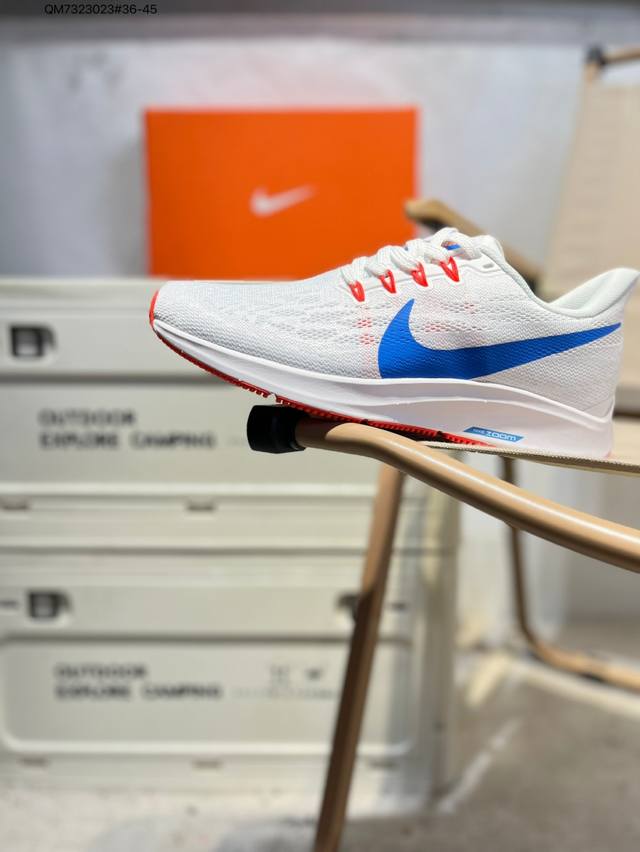 Nike Air Zoom Pegasus 36 mesh breathable running shoe combines a swift look with