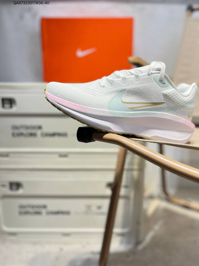 Nike Air Winflo 11 professional running shoes in original box, original sole, or