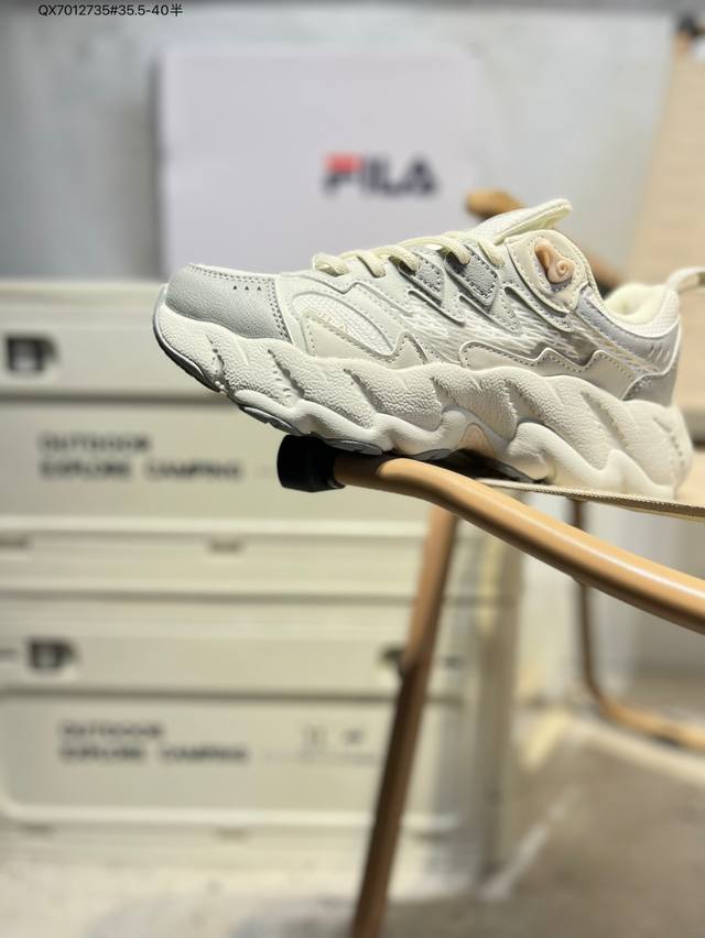 Fila Fusion low-top sports casual shoes are mainly based on cross-border collabo