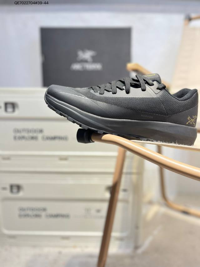 The Arc'teryx Konseal Lt W breathable men's trail running shoe is now available.