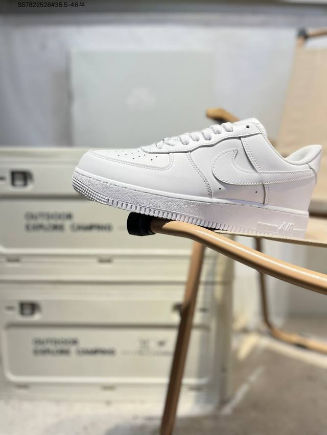 bargain price! Perfectly clean, excellent value for money! NK Air Force 1'07 Low