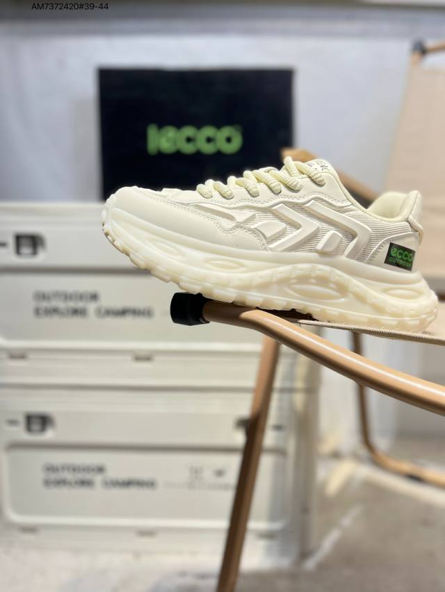 Ecco men's shoes are lightweight, breathable, comfortable, durable, and skin-fri