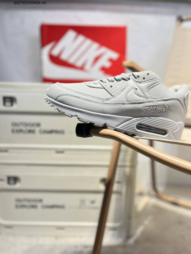 Nike Air Max 90 classic retro running shoes with small air cushioning. The upper