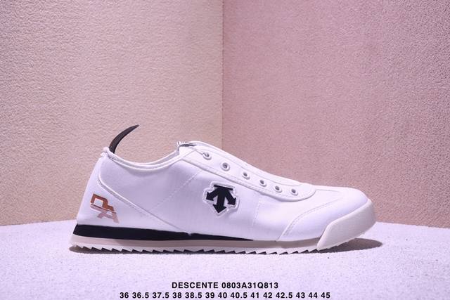 Company-level Descente Chron Tempo Replica series Chron retro sports casual shoe
