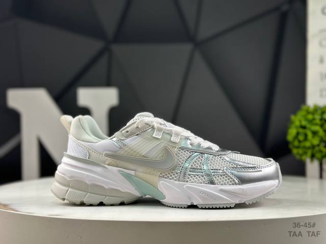 Nike V2K Run running shoes, retro style mesh breathable sports shoes in gray and