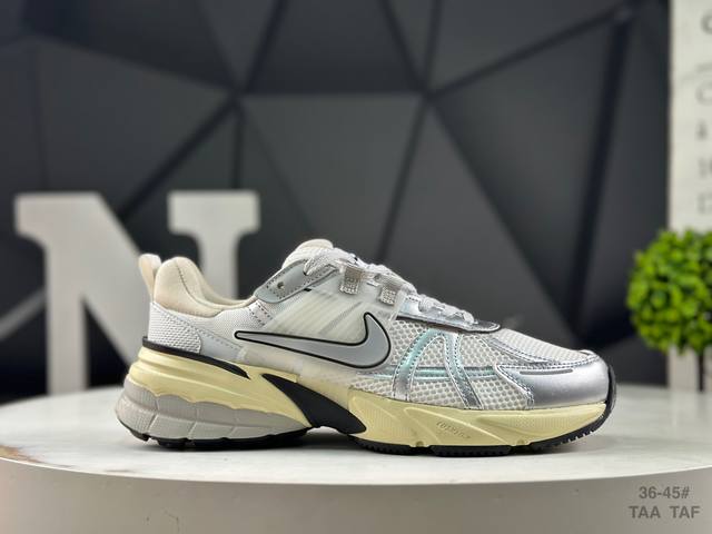 Nike V2K Run running shoes, retro style mesh breathable sports shoes in gray and