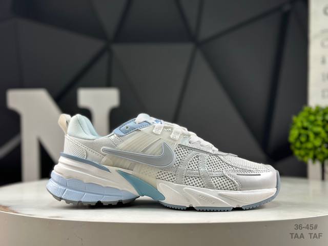 Nike V2K Run running shoes, retro style mesh breathable sports shoes in gray and