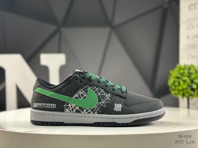 Nike Dunk Low Sneakers Sb series classic and versatile casual sports sneakers. T
