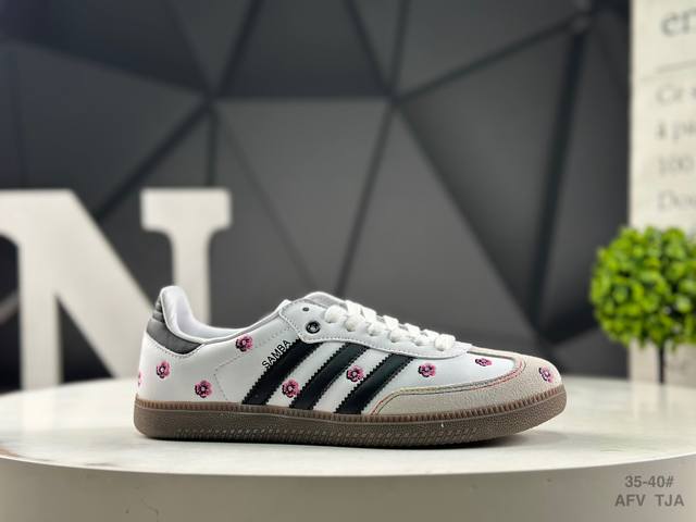 adidas Ad Original Samba Og Retro Classic Lightweight Sneakers This Samba showc
