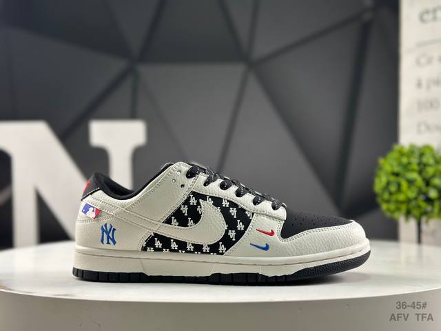 Nike SB Dunk Low Dunk series retro low-top casual sports skateboarding shoes. F