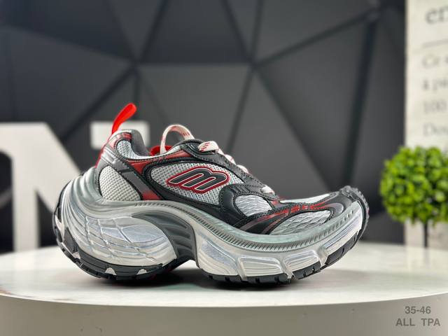 Balenciaga Cargo Sneaker 10Xl The Balenciaga 10Xl low-top fall show has kicked o