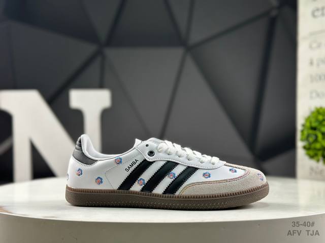 adidas Ad Original Samba Og Retro Classic Lightweight Sneakers This Samba showc