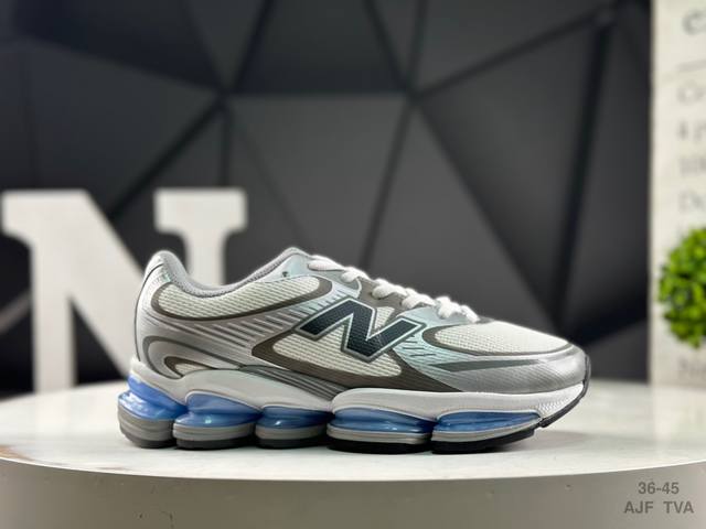 New Balance Nb U2000 running shoes. This remake of a classic shoe incorporates