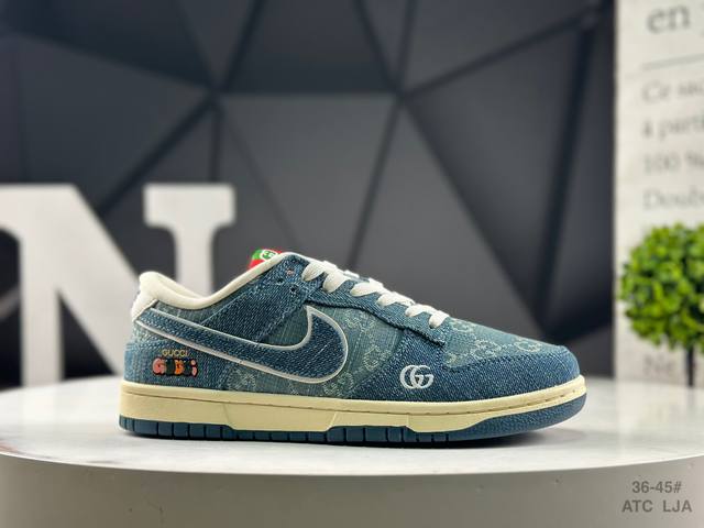 Nike SB Dunk Low, pure original from a major manufacturer. Highly recommended. M