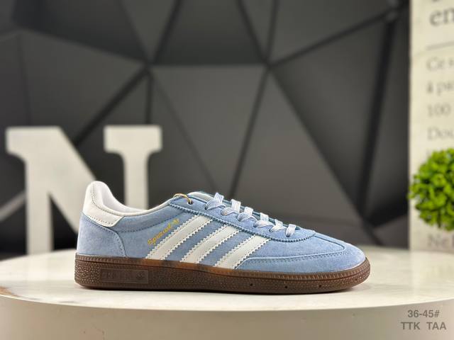 Adidas Samba Og Samba Dexun sneakers with 3D Samba gold-stamped logo distinguis