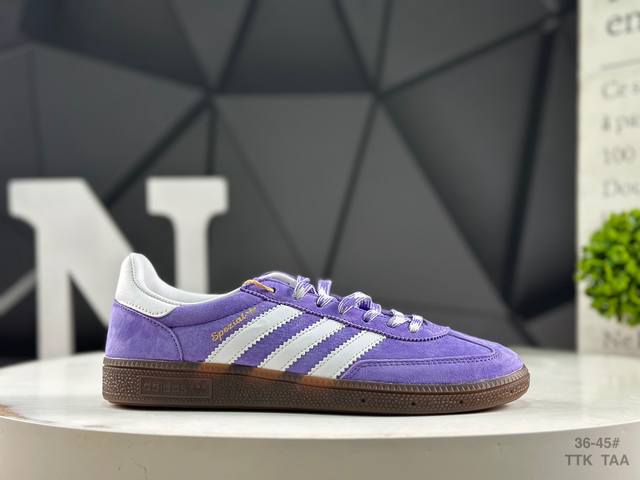 Adidas Samba Og Samba Dexun sneakers with 3D Samba gold-stamped logo distinguis