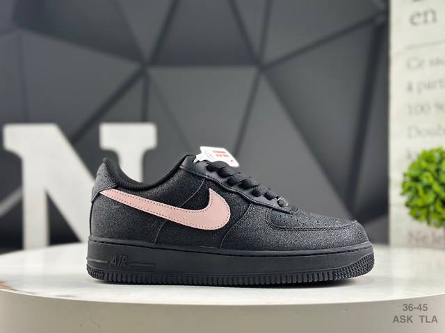 Nike Air Force 7 low-top versatile casual sneakers. Soft, springy cushioning an