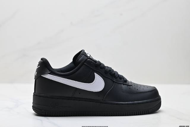 Authentic Nike Air Force 1'07 low-top versatile casual sneakers. Soft, springy c