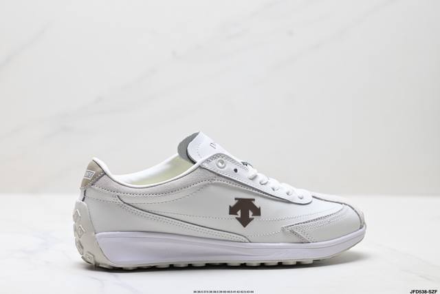 Company-level Descente Chron Racer comfortable, versatile, non-slip, wear-resist