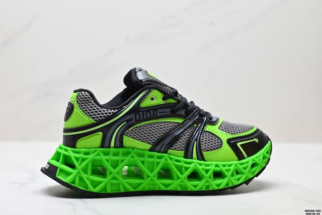 The original Dior B35 round-toe lace-up low-top lifestyle shoe is crafted from