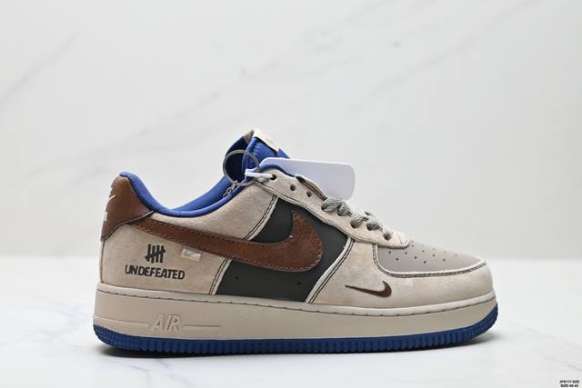A versatile, low-top, casual sneaker from Nike. Its soft, springy cushioning an