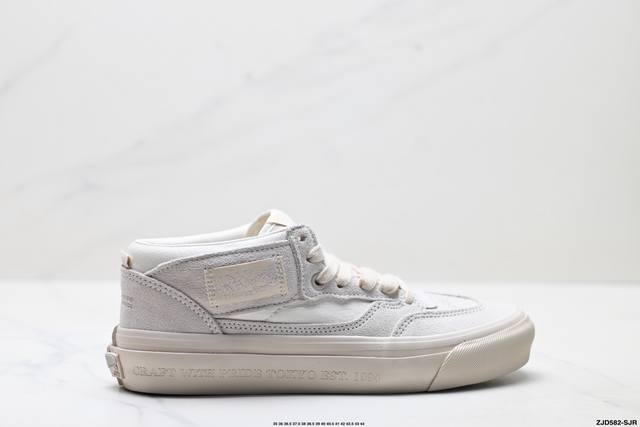 Company-level Vans Otw Half Cab 33 mid-cut canvas shoes for men and women are li