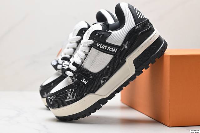 Corporate-grade Louis Vuitton Trainer Maxi round-toe lace-up low-top platform s