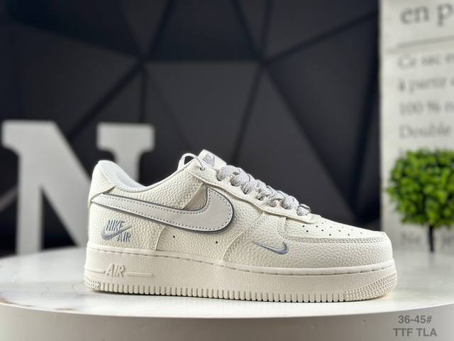 Authentic half-size Nike Air Force 1 '07 Low sneakers, casual shoes, hemming and