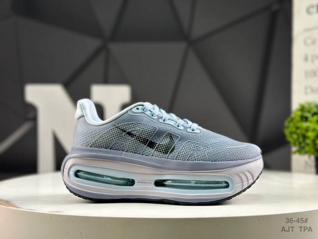 Nike Zoom Premium Nike Pegasus comfortable, shock-absorbing, and slip-resistant