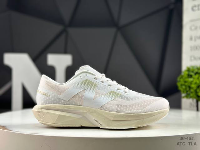 Authentic label with half size New Balance Nb New Balance Fuelcell lightweight r