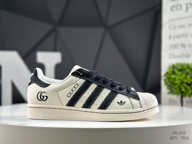 Company-level with half-size Adidas Trefoil Adidas Originals Superstar classic s