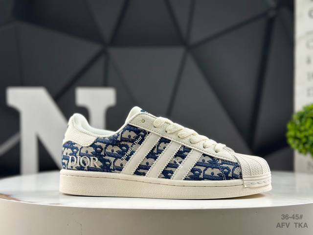 Company-level with half-size Adidas Trefoil Adidas Originals Superstar classic s
