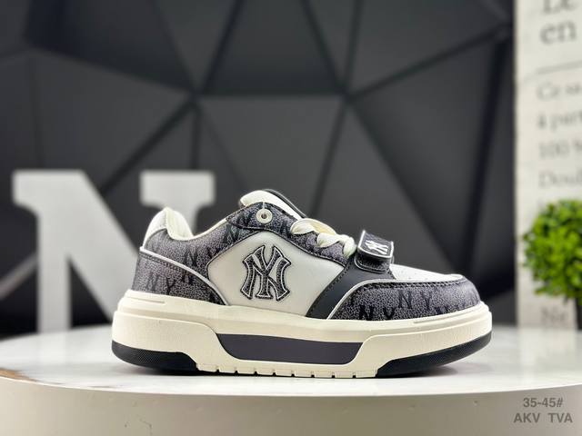 Mlb Bigball Chunky Embo Monogram New York Yankees** thick-soled casual sneakers