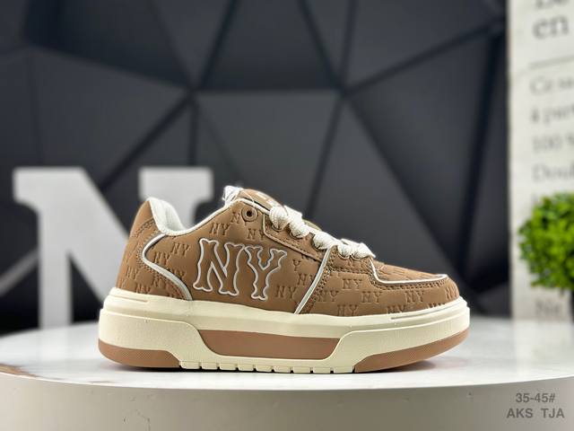 Mlb Bigball Chunky Embo Monogram New York Yankees** thick-soled casual sneakers