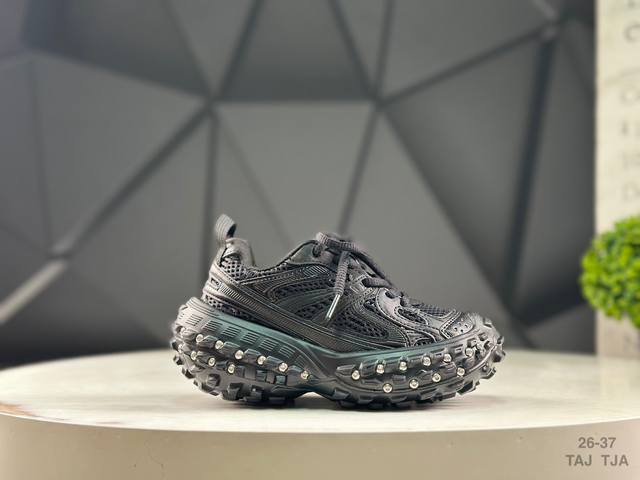 Premium children's shoes Balenciaga rivet tire shoes, Baencia version Balenciaga