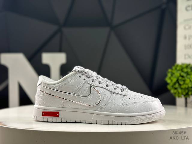Overseas hit limited edition! High-end customized Nike Sb Dunk Low "Louis Vuitt