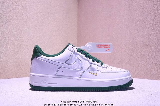 Nk Air Force 1 Low casual sneakers. The original leather is cut cleanly with no