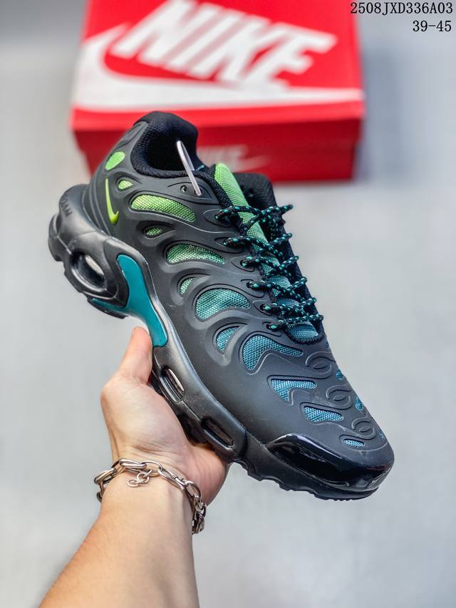 Authentic Nike The Nike Air Max Plus is a representative of Nike's alternative f