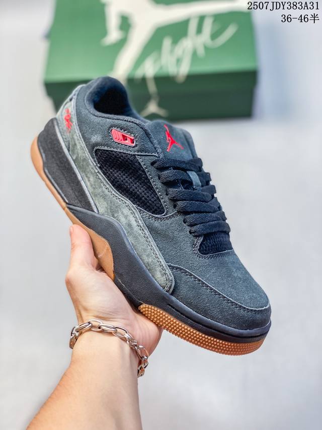 Jordan men's and women's shoes are available in half-size sizes with genuine bra