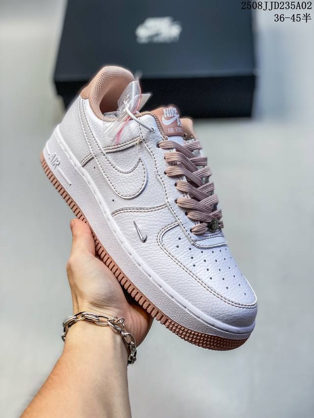 Corporate-grade with half sizes Nike Air Force 1 '07 low-top, thick-soled, heig
