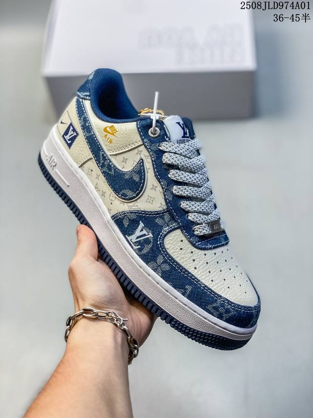 Corporate-grade with half sizes Nike Air Force 1 '07 low-top, thick-soled, heig