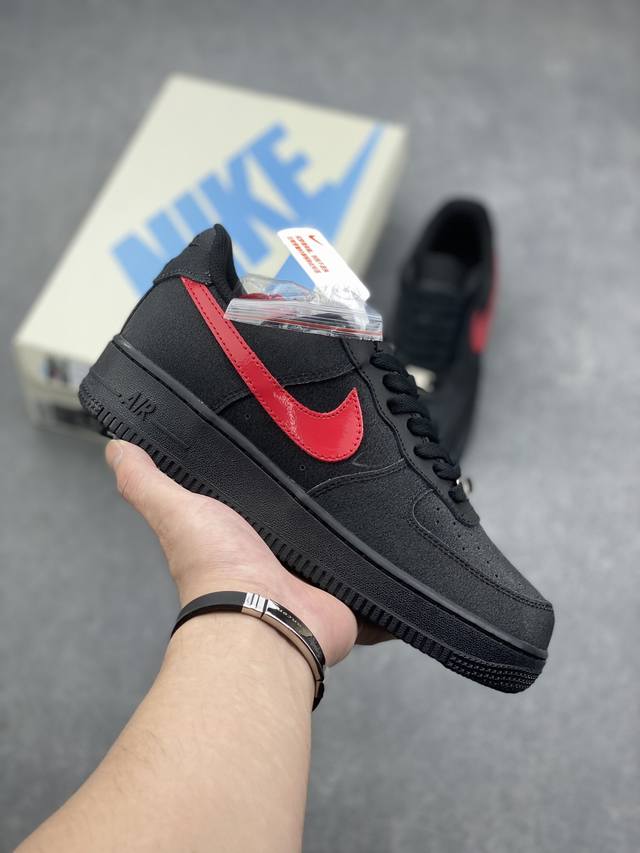 Pure original Air Force 1 '07 Low black and red starry skyOriginal last and card