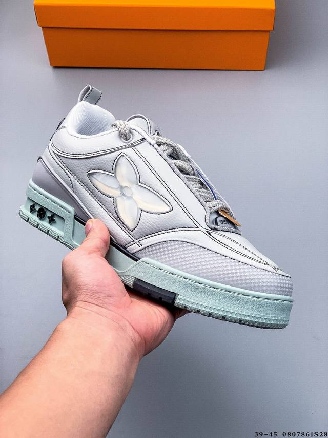 Louis Vuitton LV Louis Vuitton sneakers are a favorite among celebrities. Their