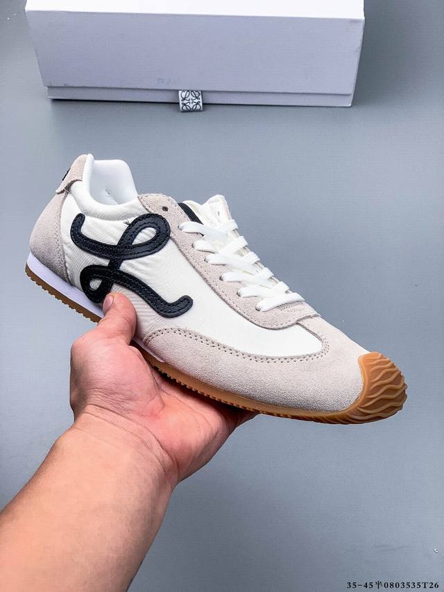 Loewe Ballet Runner 2.0 Calfskin Round-Toe Lace-Up Low-Top Casual Shoes. Loewe's
