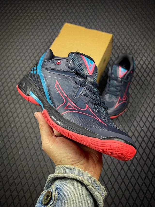 B Corporate-grade Mizuno Wave Claw 3 Comfortable, Versatile, Shock-absorbing, No