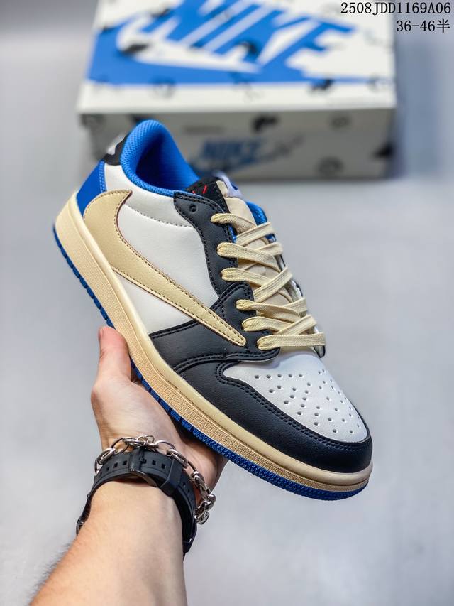 Travis Scott x Fragment Design x Jordan Air Jordan 1 Low Og Sp Hook 2.0 Three-pa