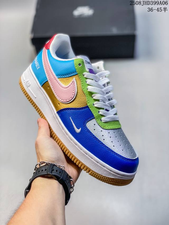 Authentic label with half size Nike Air Force 1 '07 low-top, thick-soled, height