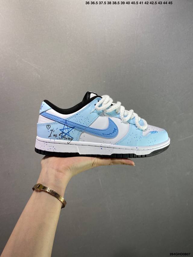 Nike SB Dunk Low Pro retro low-top casual skateboarding shoes. Featuring a soft