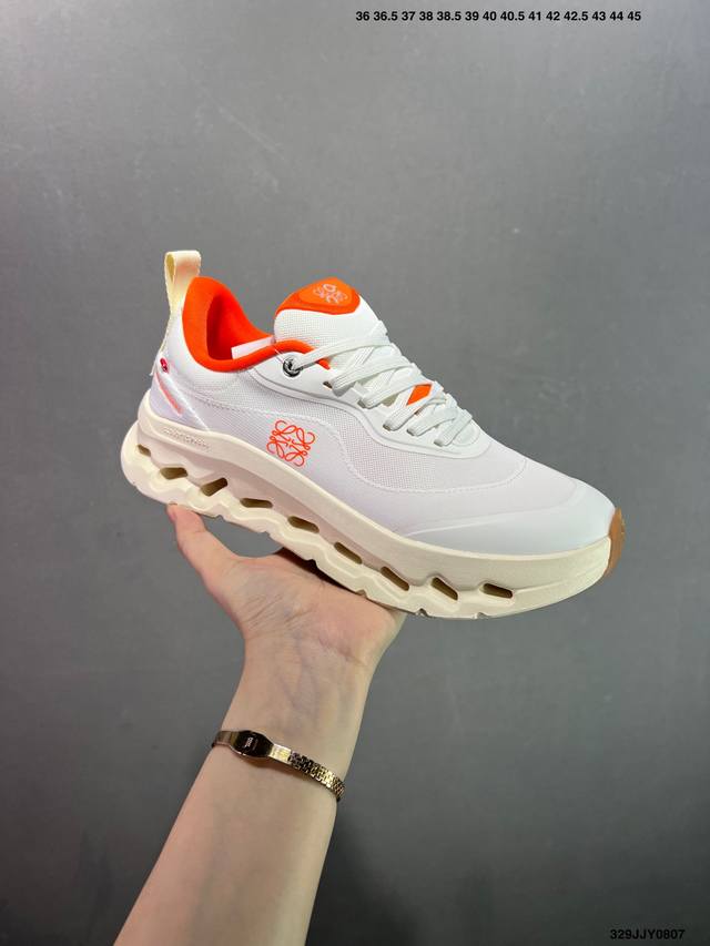 On Cloudtilt Outdoor street functional running shoes Cloud Hi Edge combines outd